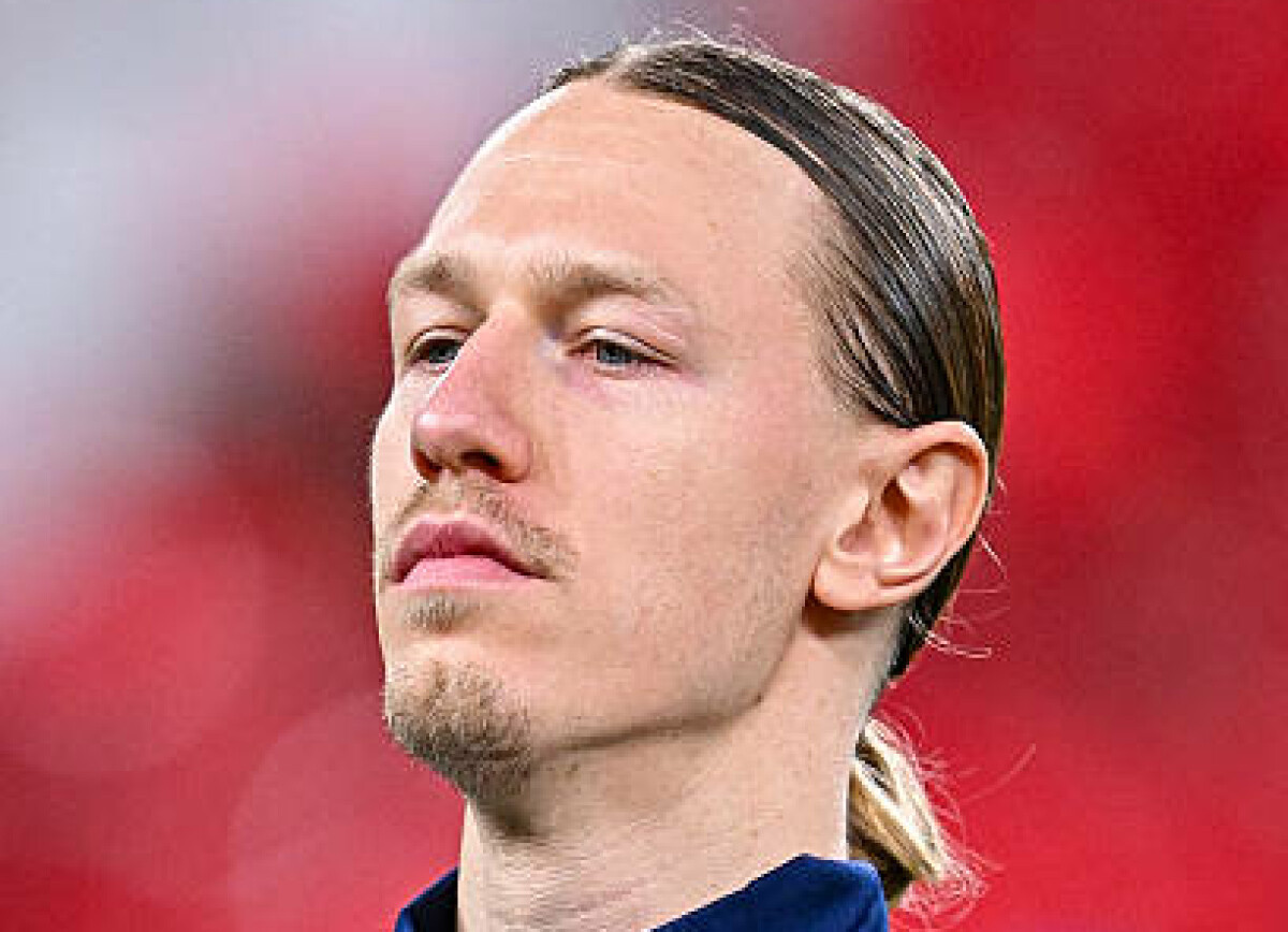     Во Франции сообщили о планах Луиса Энрике относительно игрового времени Сафонова