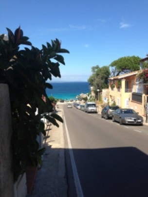 Дорога к пляжу Рена Бьянка