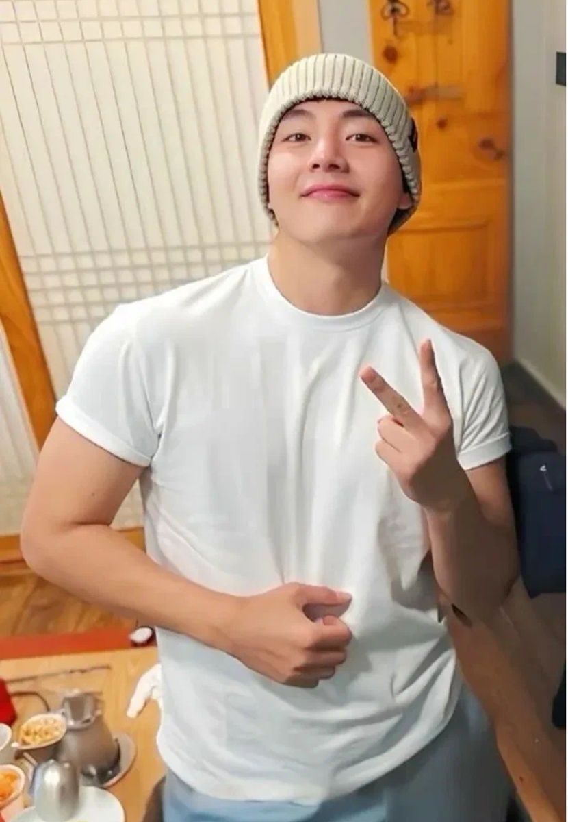 Очень похож на очень счастливого человека! 