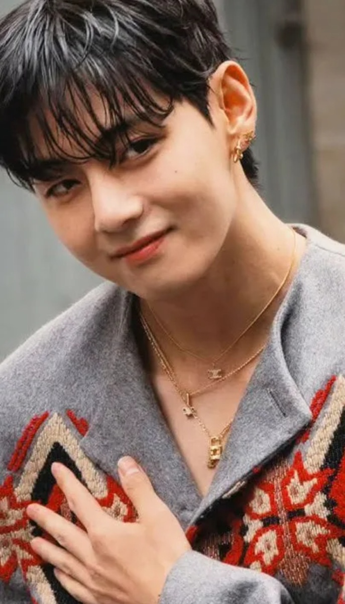 Внутренний свет и тихая улыбка просто вопят о счастье) 