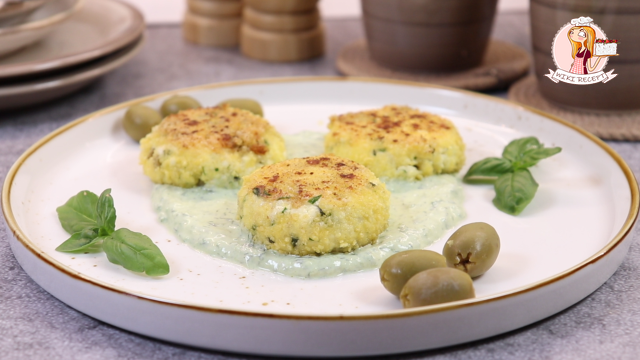 Сырники не по-детски: пикантный рецепт с оливками для вкусного завтрака!