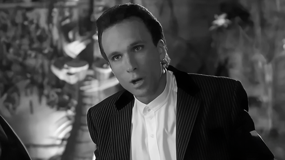     Актер из фильмов "Криминальное чтиво" и "Маска" найден мертвым Х/ф «Маска», реж. Чак Рассел, 1994