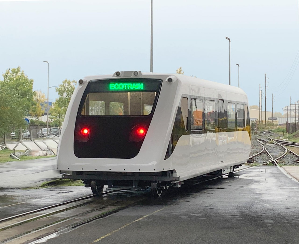 Сверхлегкий рельсовый автобус EcoTrain производства Socofer. Источник: Railway Gazette International