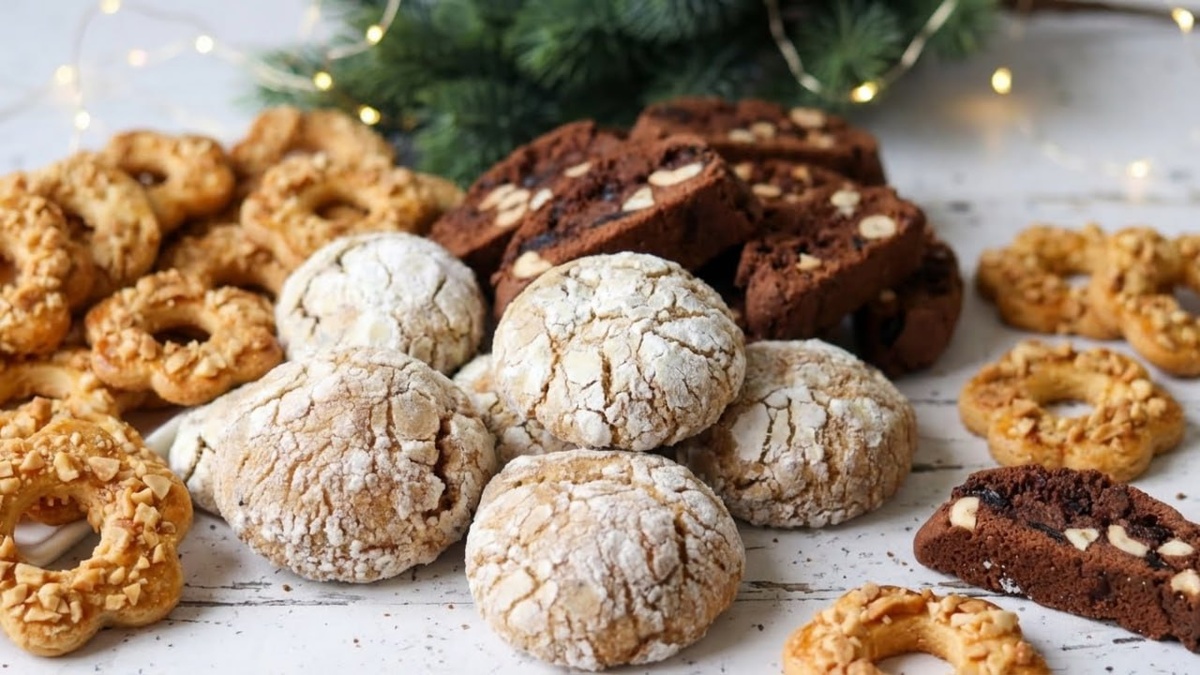 ассорти новогодней выпечки для подарочных коробок. все видео рецепты доступны по премиум подписке