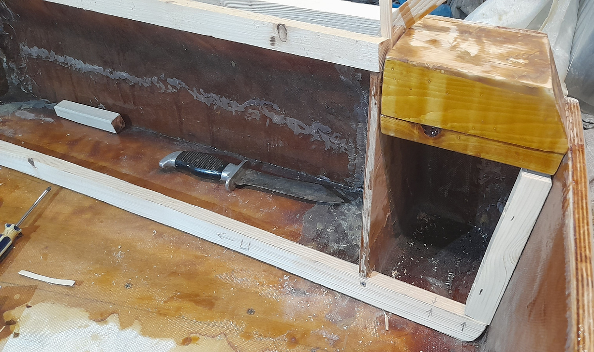 Закладная под утку будет удерживать часть фальштранца