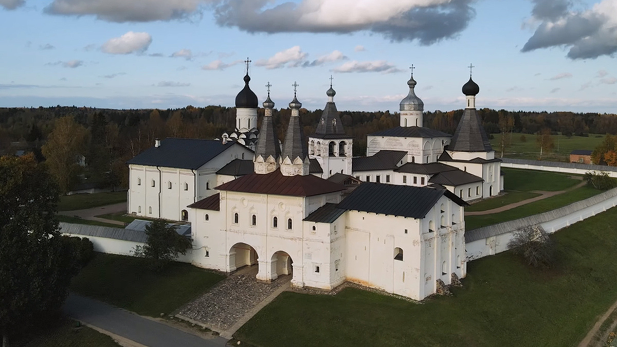 Ферапонтов монастырь  на Вологодской земле..
