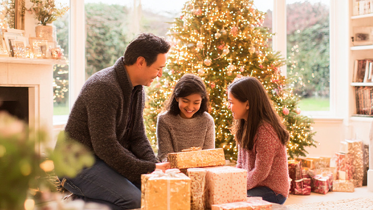 Как подарить детям незабываемый и волшебный Новый год? Фото: 5-tv.ru