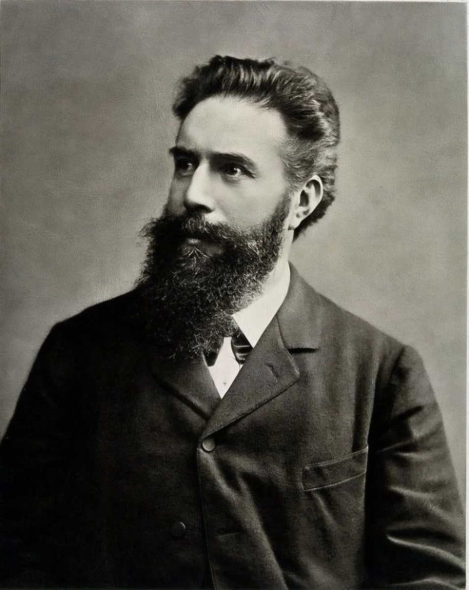 Вильгéльм Кóнрад Рентгéн