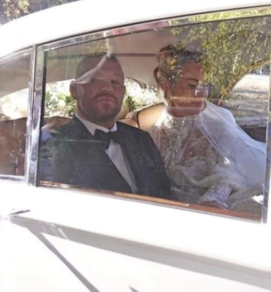 Конор и его жена!