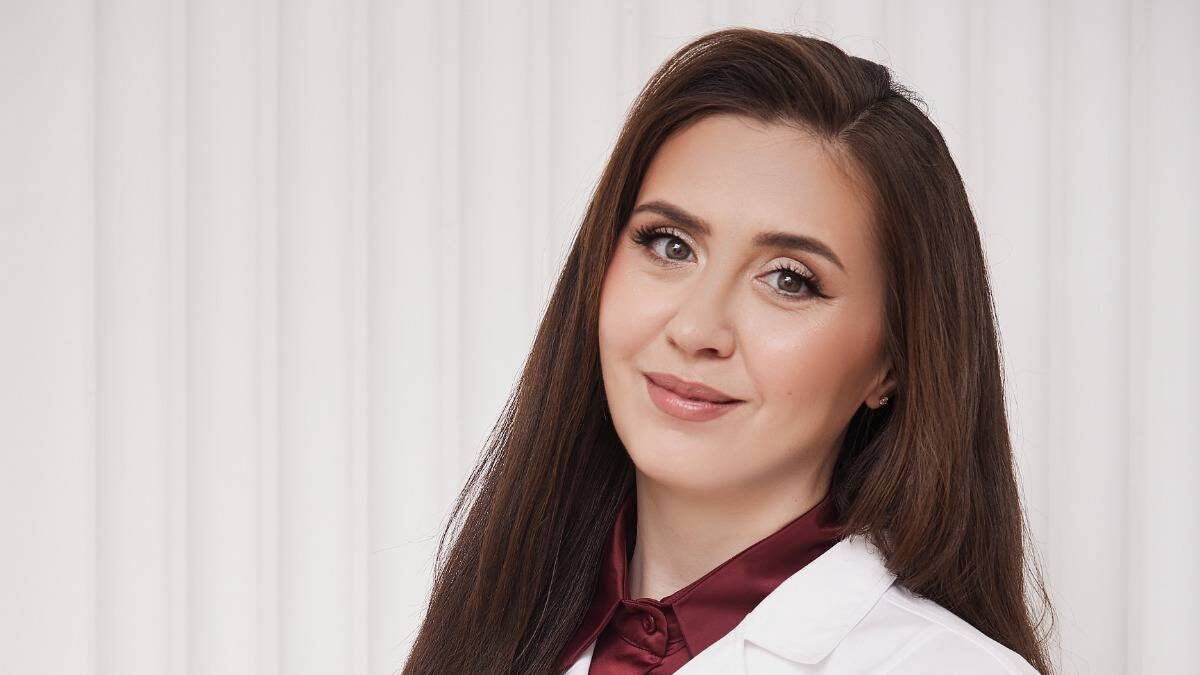    Врач, психосоматолог, психотерапевт Екатерина Тур обращает внимание читателей на то, что при выборе специалиста психосоматолога важно, чтобы у него было медицинское образование, ведь без него нет понимания того, как происходит созревание болезни, как на этот процесс влияют эмоции / Фото: Личный архив