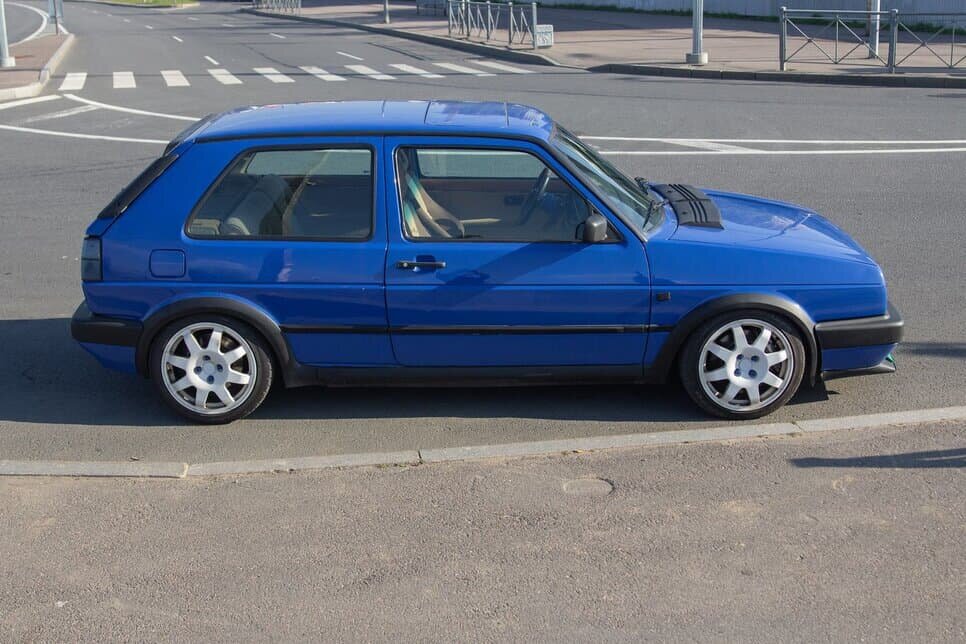   Volkswagen Golf II
