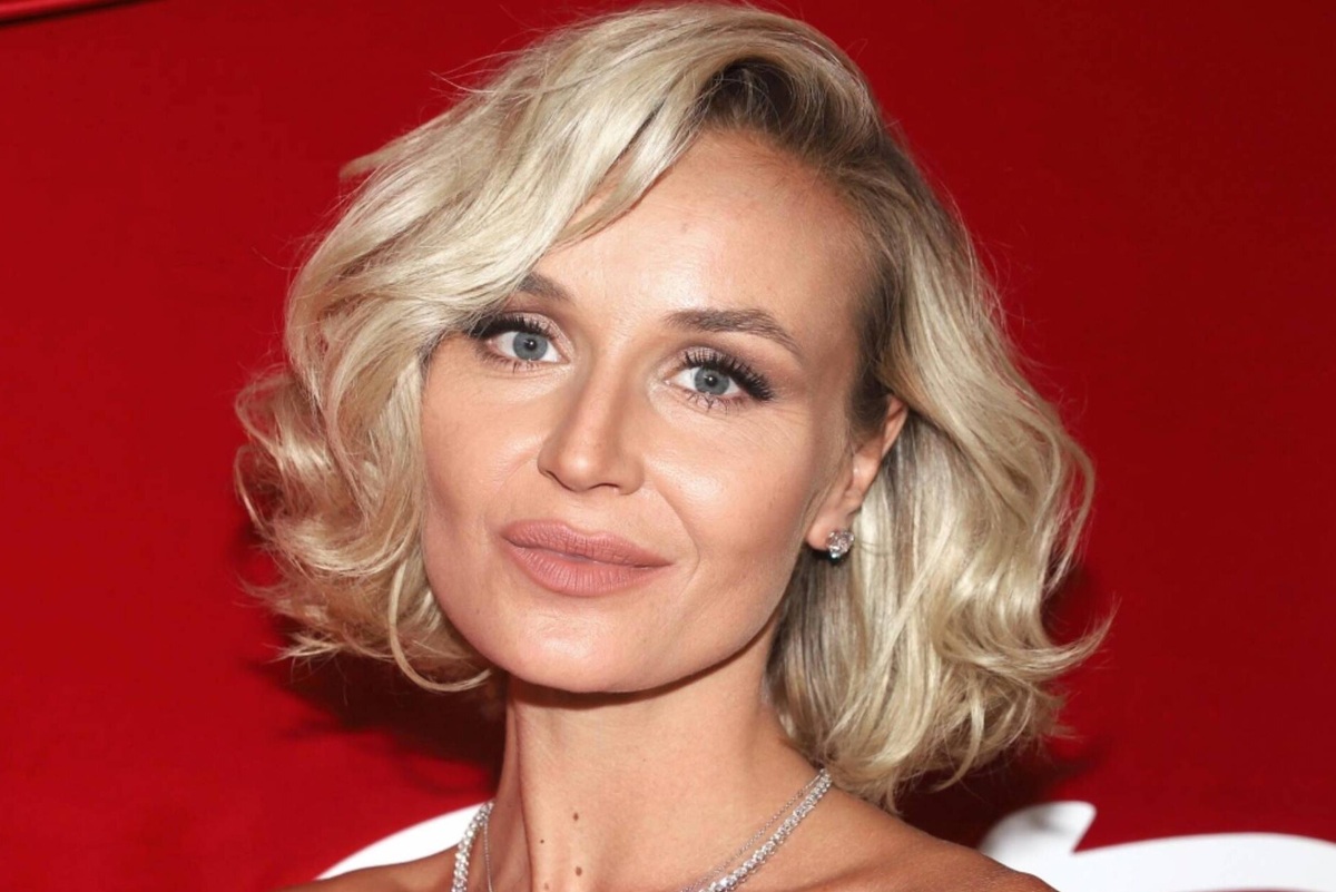     «Я от мамы получила всё»: Полина Гагарина раскрыла редактору VOICE свой жизненный принцип на шоу «ДОстояние РЕспублики»