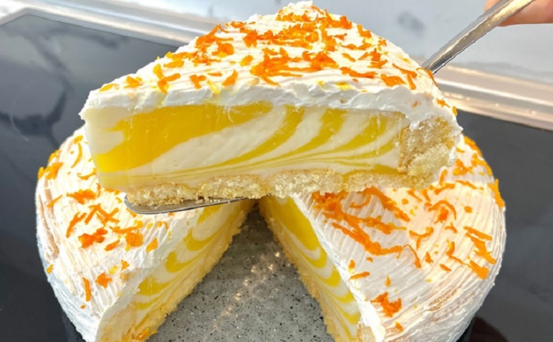 Апельсиновый торт «Зебра» без печки и хлопот: домашний десерт для ярких ощущений