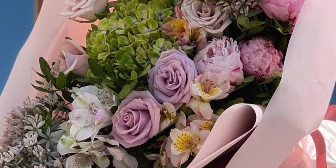 Мы знаем, что сейчас вам совсем не хочется выходить на улицу: за окном холод и снег