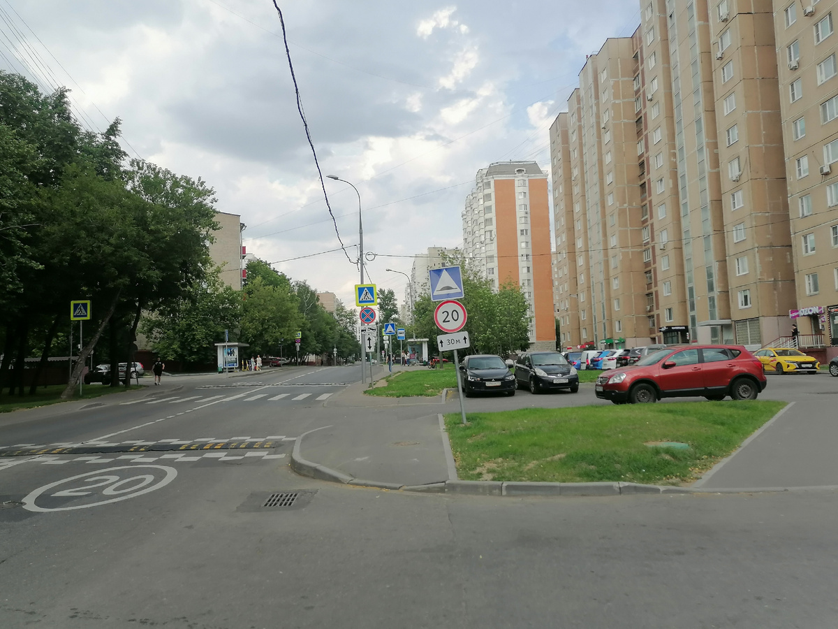 Ангарская улица. 8 июля 2025 года.