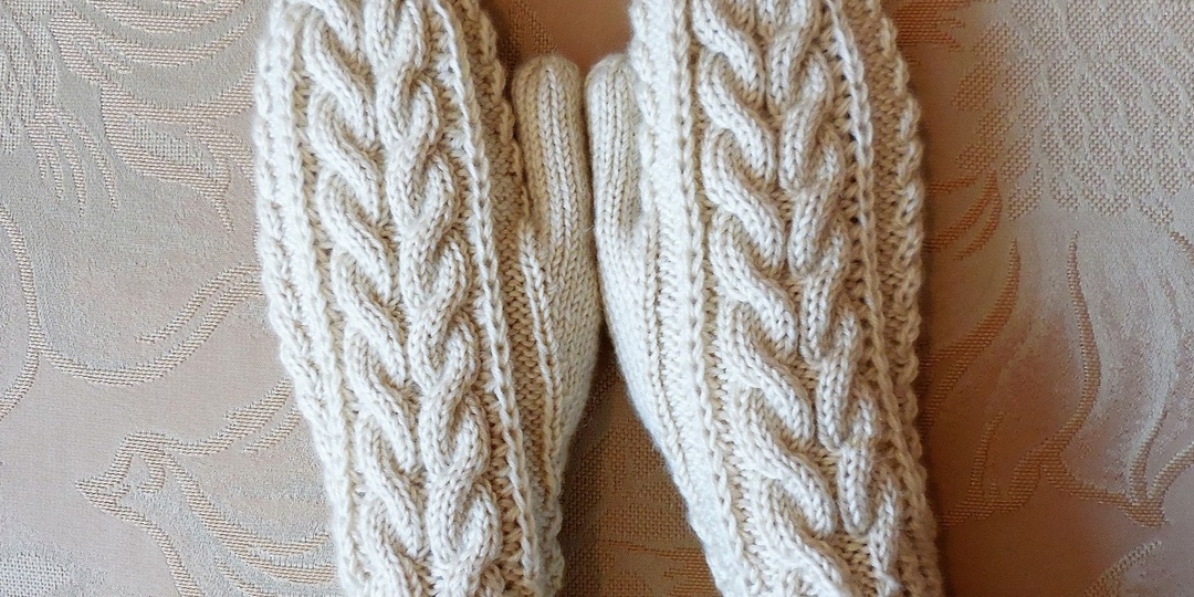 СХЕМА НА ВЯЗАНЫЕ ВАРЕЖКИ С КЛИНОМ НА БОЛЬШОМ ПАЛЬЦЕ