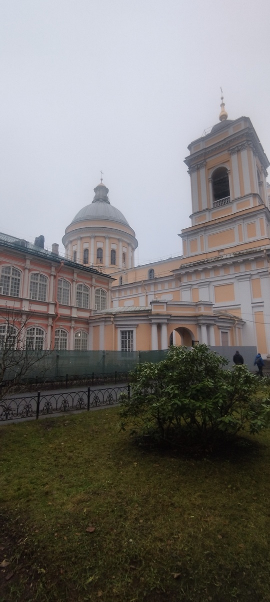 Здесь и далее фото автора. На территории Лавры