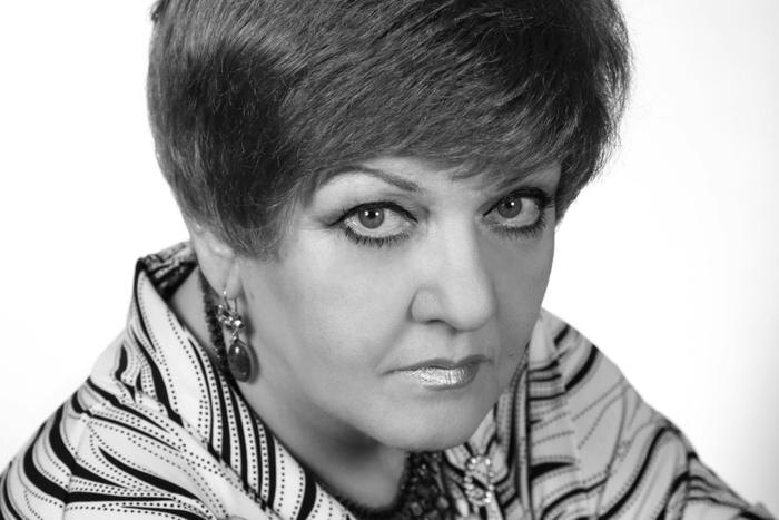 Актриса Мария Байер. Обложка © VK / НИЖНЕТАГИЛЬСКИЙ ДРАМАТИЧЕСКИЙ ТЕАТР