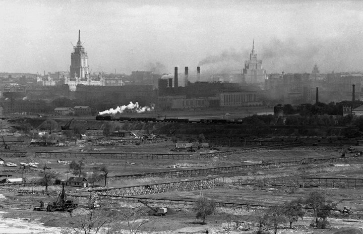 Строительство стадиона. *Изображение взято из свободного источника информации - сети Интернет.