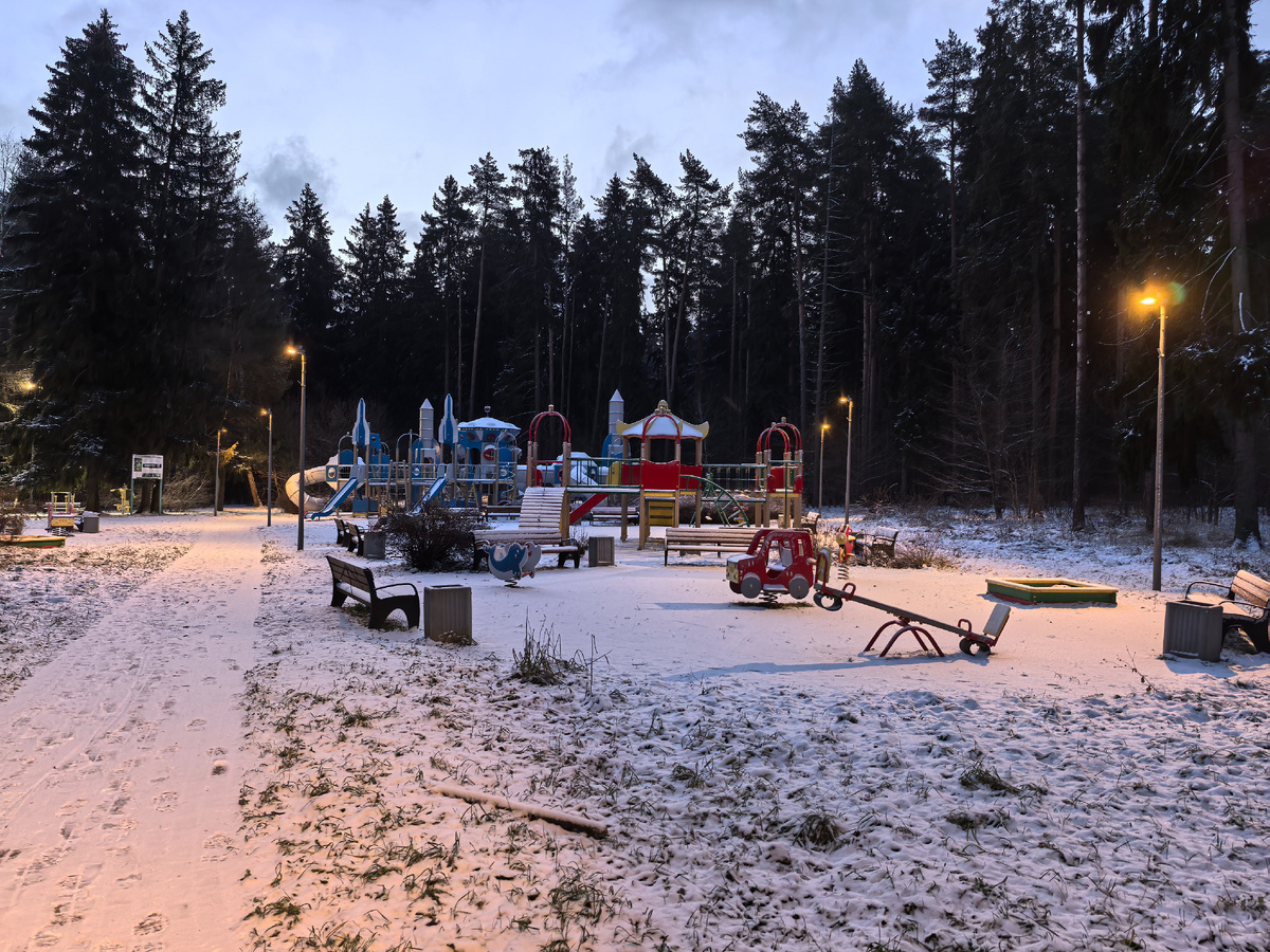 В моем детстве здесь было импровизированное футбольное поле