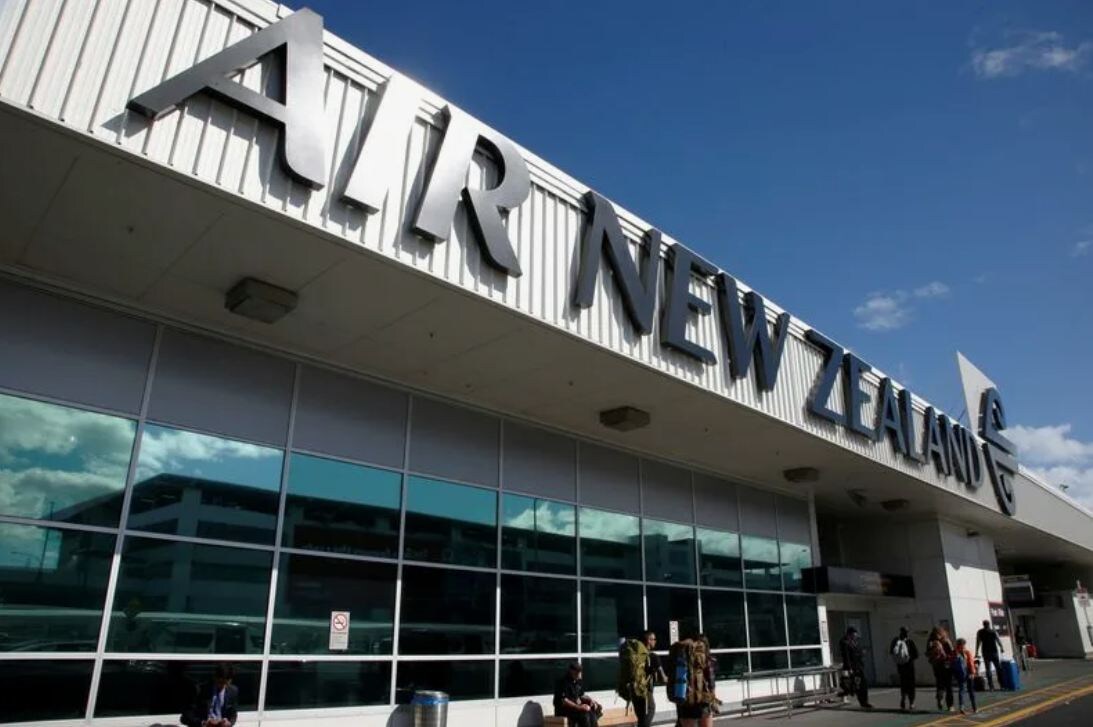 Аэропорт Новой Зеландии. Первый рубеж обороны. Штраф за провоз змеи или других нелегальных биоорганизмов достигает 100 000 долларов