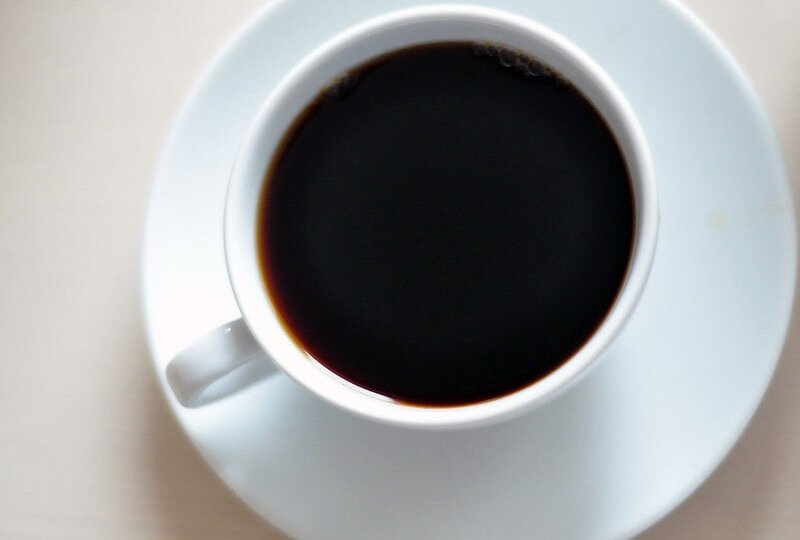 Заварка «покрепче»: привычка, которая меняет вкус чая, а не его силу