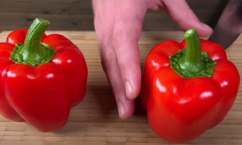 Болгарский перец с нежной сырной начинкой — оригинальная закуска для праздника