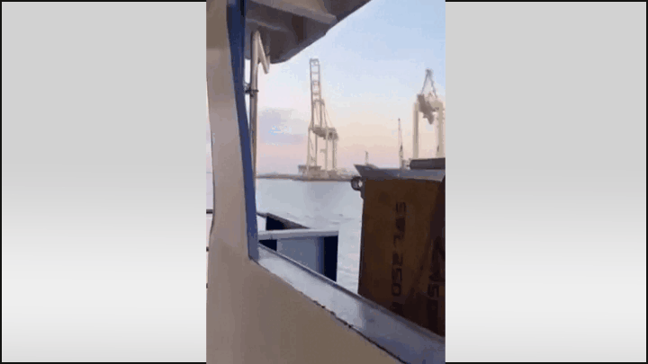    Точный удар с помощью беспилотника по танкеру, принадлежащему турецкой фирме Cenk Roro. Видео: ТГ-канал Russia News