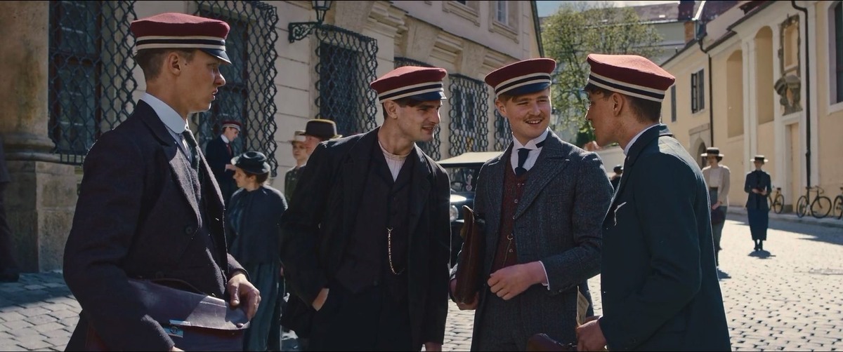 Кадр из одноимённого фильма 2022 г. (режиссёр - Эдвард Бергер)