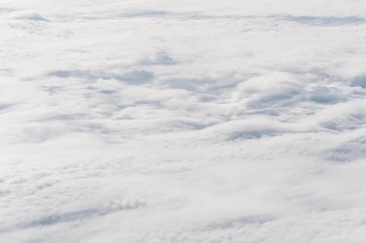    Жители Казани попали в снежный плен на трассе в Саратовской области