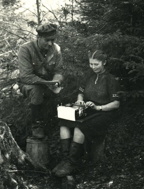 "Эней" - участник референтуры пропаганды Калушского окружного провода УПА и "Олена" - машинистка