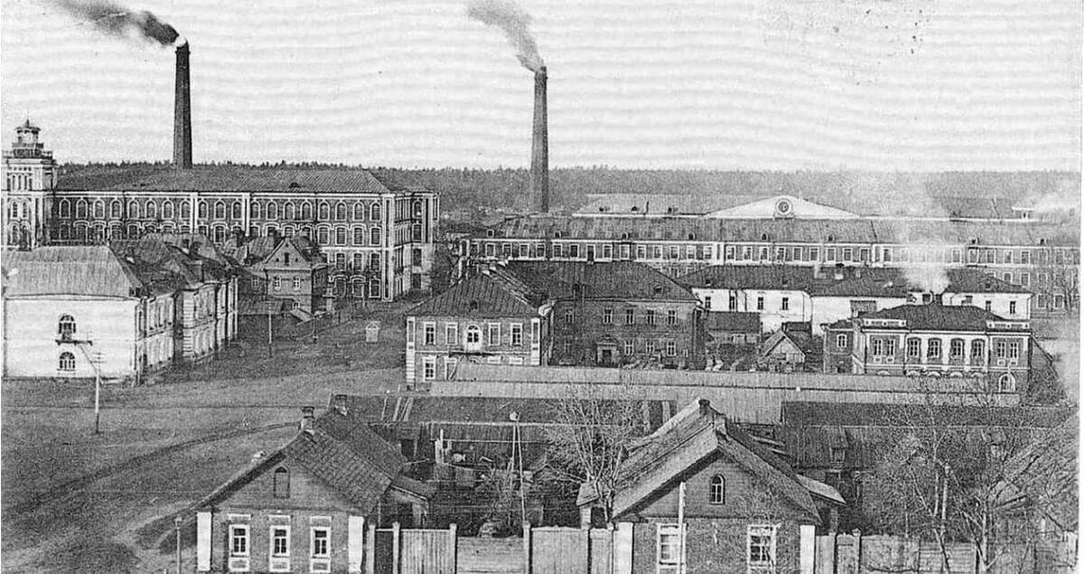 Корпуса завода в Гусе Хрустальном