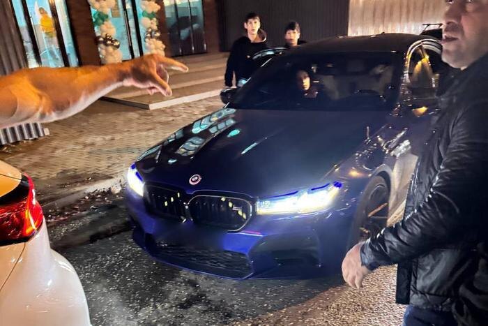 В Астрахани избили тренера гандбольного «Динамо» Заикина. Фото © Telegram / «Про Астрахань»