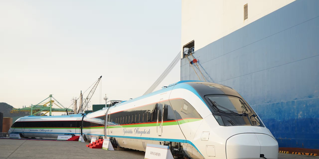 Южная Корея поставила в Узбекистан первый высокоскоростной поезд