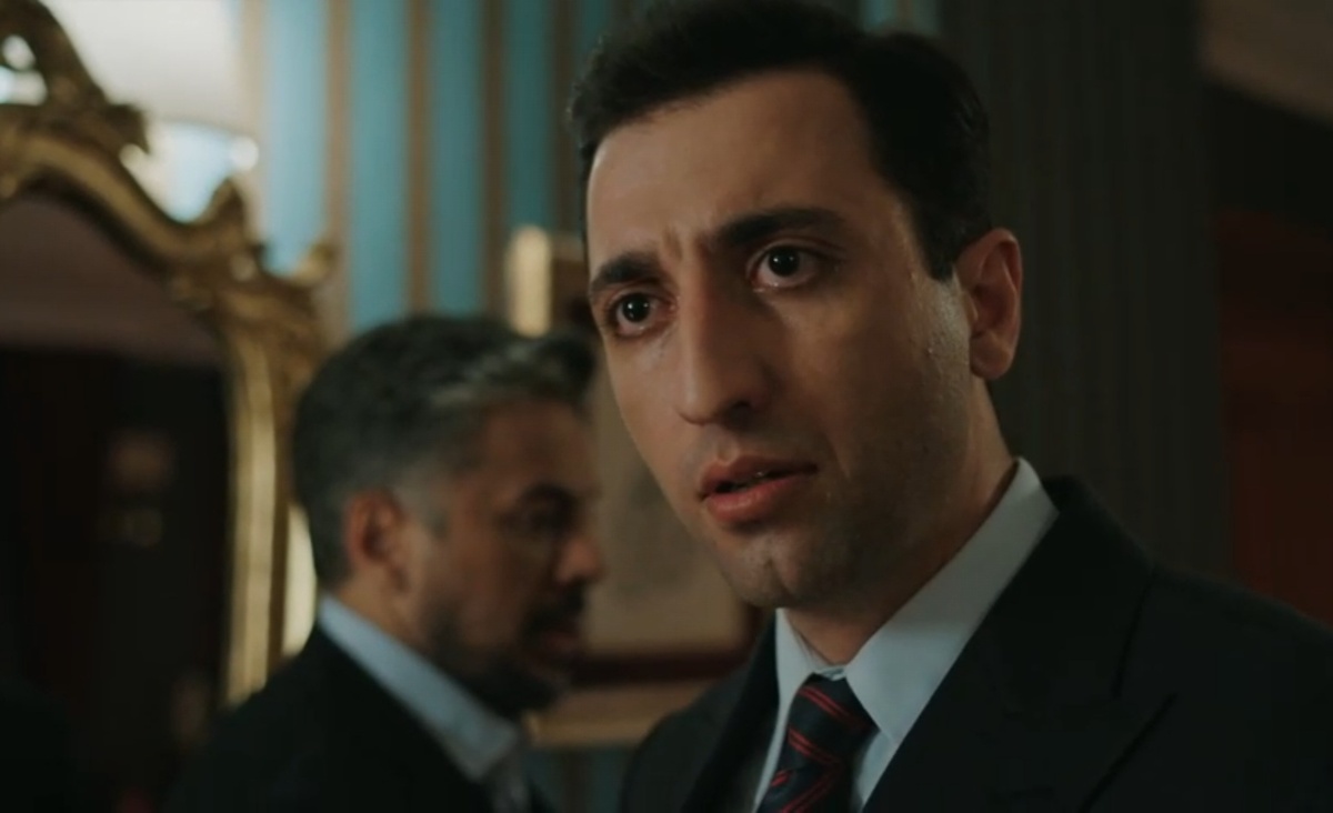 Роль была небольшая, но свою драму тоже отыграл. В принципе Фуат тоже с тараканами в голове, недолюбленный дедом в какой-то мере, но в целом хороший парень.