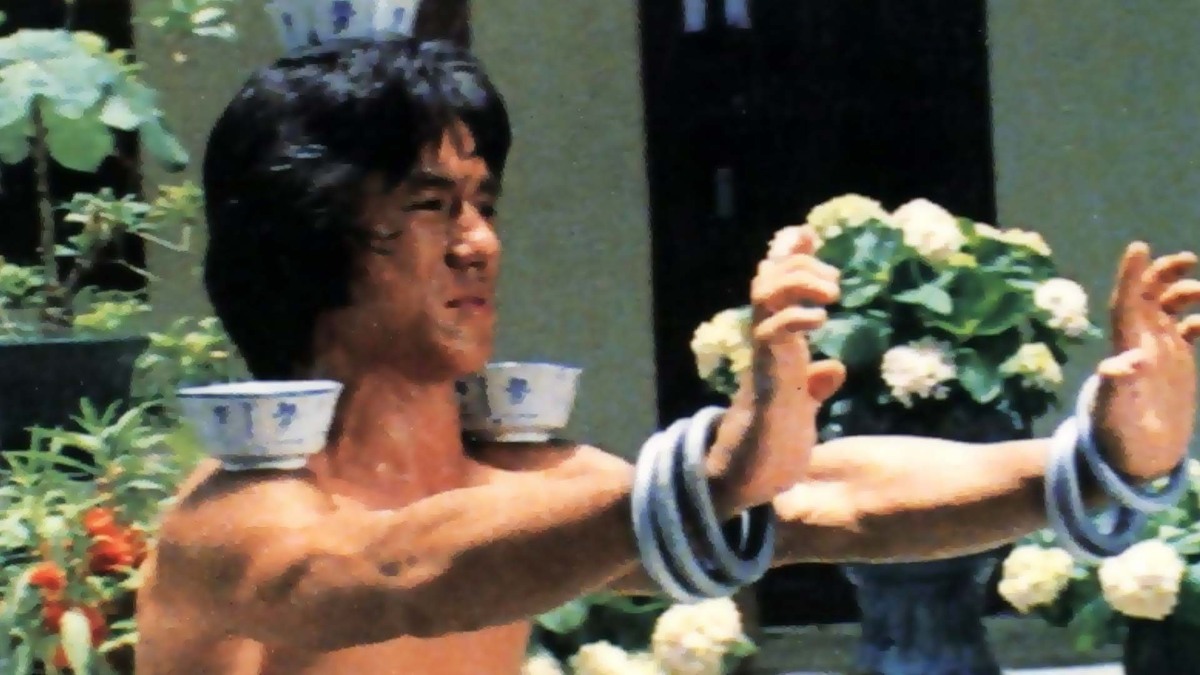 Кадр из х/ф "Пьяный мастер"