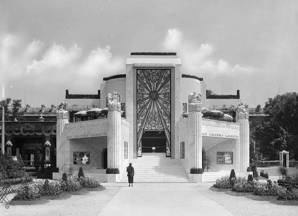  Павильон La Maîtrise универмага Galeries Lafayette
на Международной выставке в Париже в 1925 году / Les Arts Decoratifs