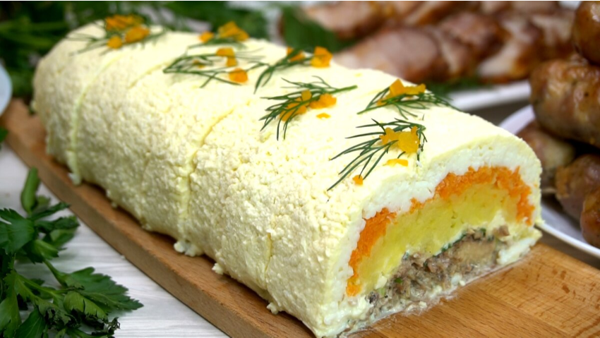 Салат "Мимоза"на Новогодний стол делаю рулетом. Превращаем обычный салат в шедевр...