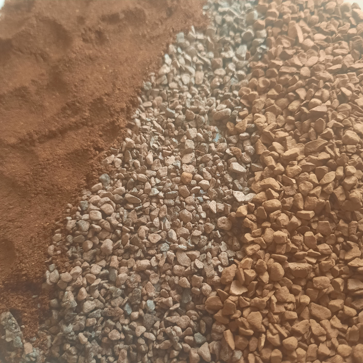 Есть разные виды кофе. На этом фото представлены 3 вида. Я люблю натуральный кофе ☕️ 