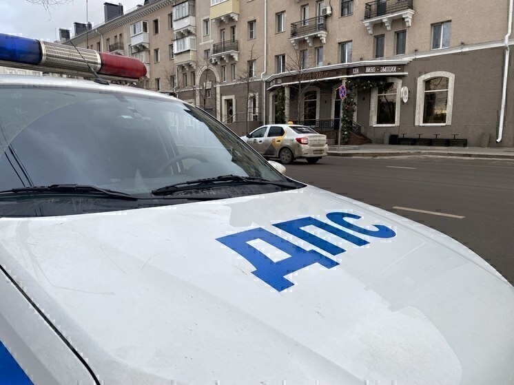     В Белгороде автоинспекторы помогли пенсионерке доехать до больницы, фото: МК в Белгороде