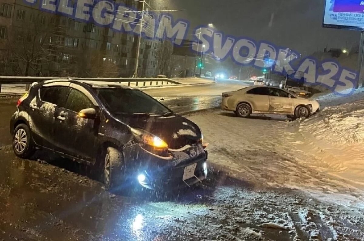    Первые гололёдные ДТП зафиксированы во Владивостоке после снегопада