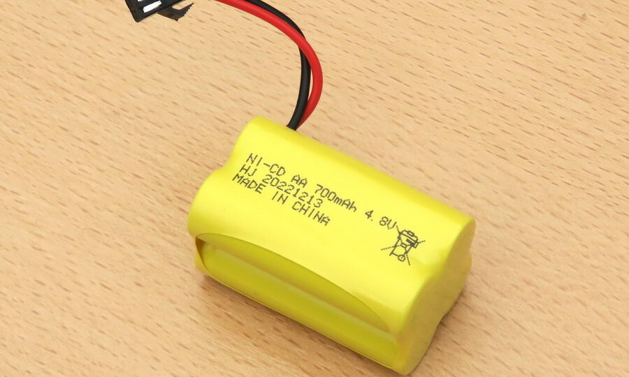 Замена никель-кадмиевых аккумуляторов на литий-ионные в электромеханических игрушках (три подхода)