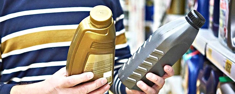 5W-30 или 5W-40. Почему водители со стажем переходят на более вязкое масло и что это дает мотору?