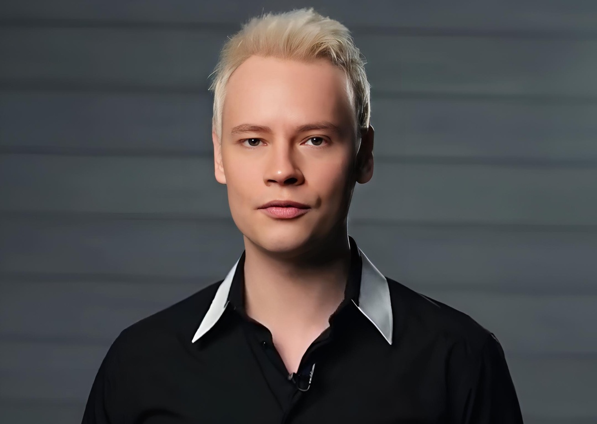 Рубашка совершенно изумительная. Из интернета 