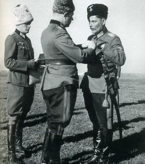 Солженицын оправдывает карателя И. Н. Кононова