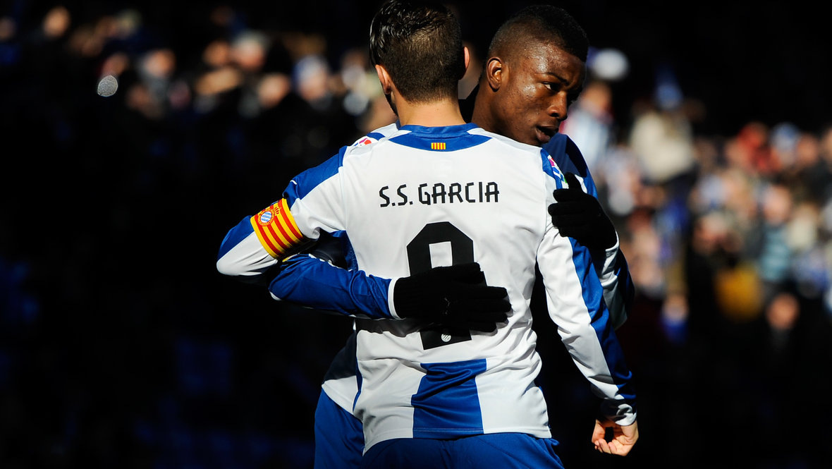    Джон Кордоба и Серхио Гарсия в «Эспаньоле» в 2013 году. Getty Images