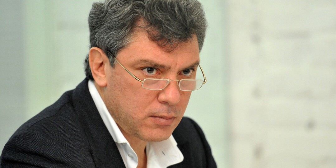 Все деньги на борьбу с режимом — здесь