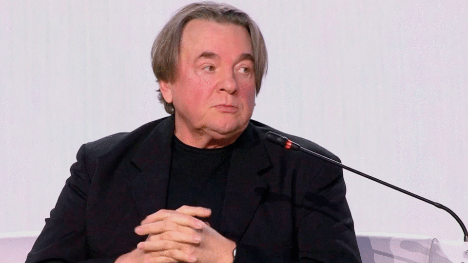 Все рычаги управления на 1 канале находятся в руках нано-продюсера и сноба №1.