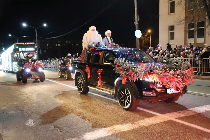        Тёплый, сияющий, гостеприимный: новогодний Гомель - город, в котором сбываются чудеса!