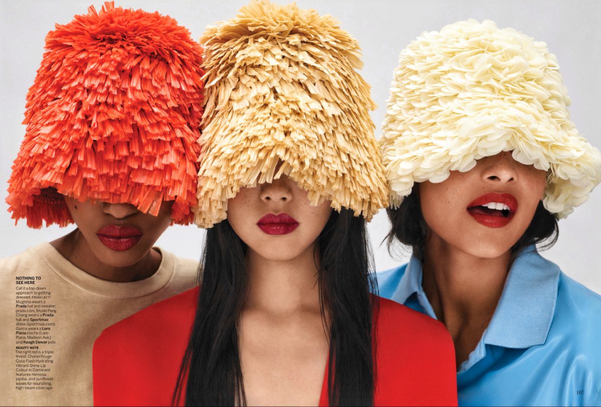 American VOGUE / June 2025. Съёмка «Bucket List»: фактурный бакет-хат Loro Piana